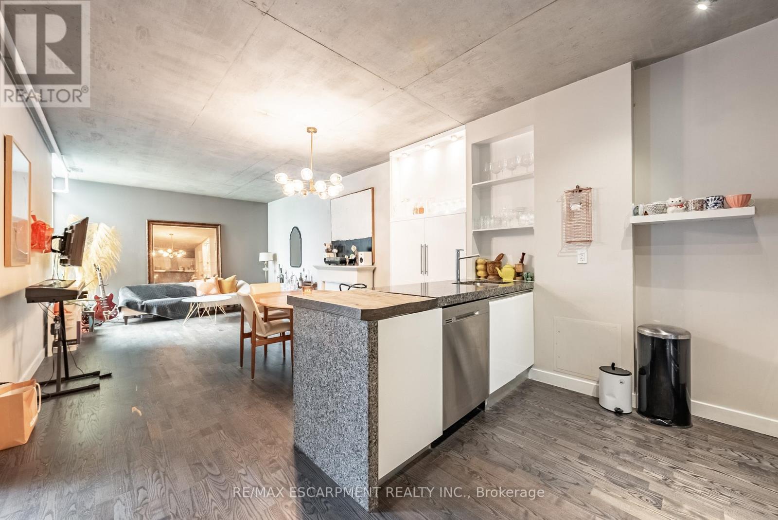 Photo 12 of 428 75 Portland Street, Toronto ON