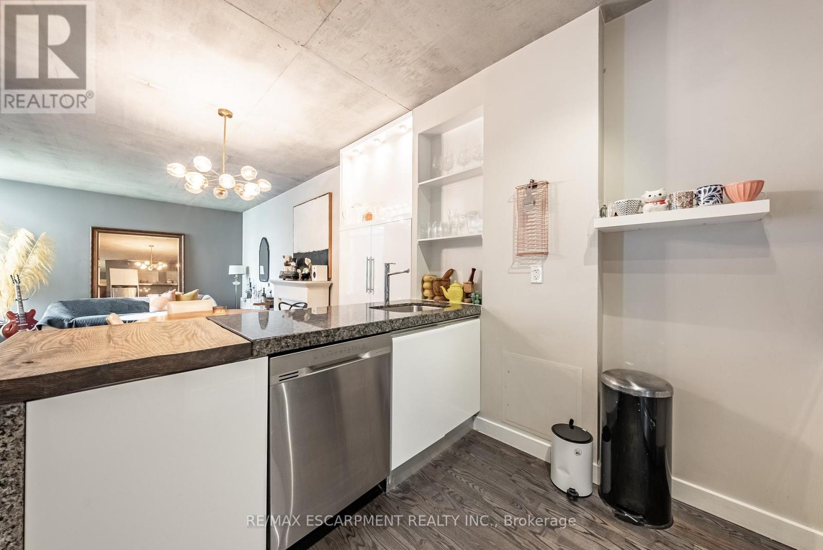 Photo 14 of 428 75 Portland Street, Toronto ON