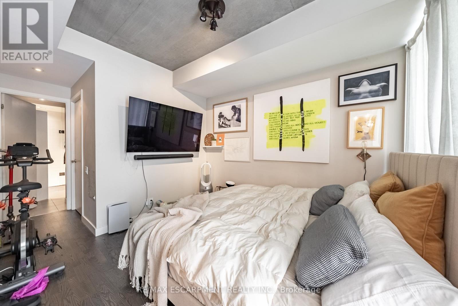 Photo 21 of 428 75 Portland Street, Toronto ON
