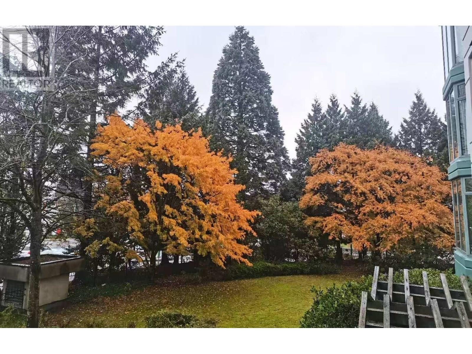 Photo 18 of 206 4505 Hazel Street, Burnaby BC