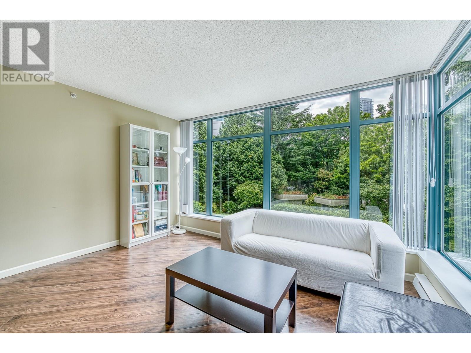 Photo 6 of 206 4505 Hazel Street, Burnaby BC