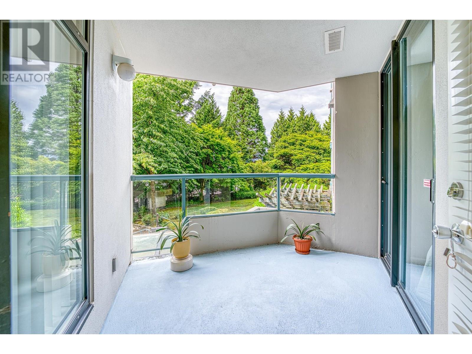 Photo 14 of 206 4505 Hazel Street, Burnaby BC