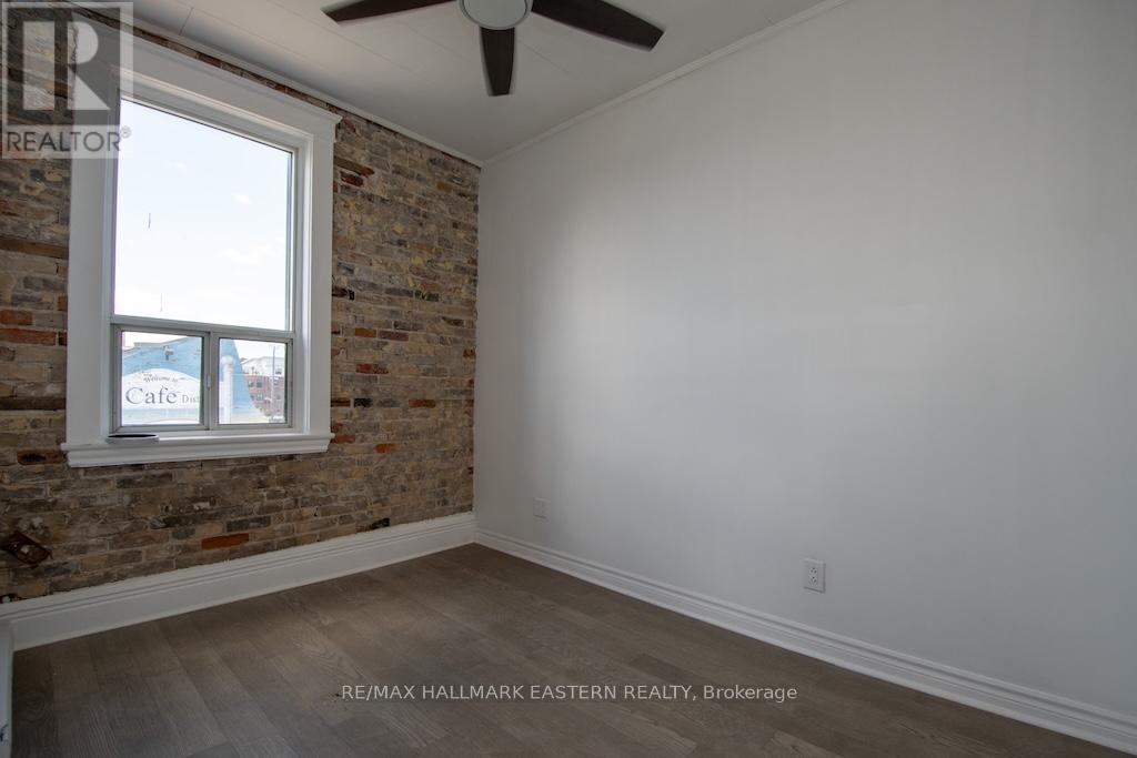 Photo 21 of 197 Hunter Street W, Peterborough Central ON