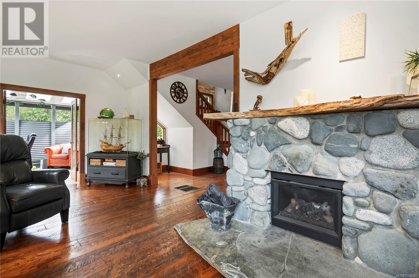 Photo 19 of 1921 Arden Rd, Courtenay BC