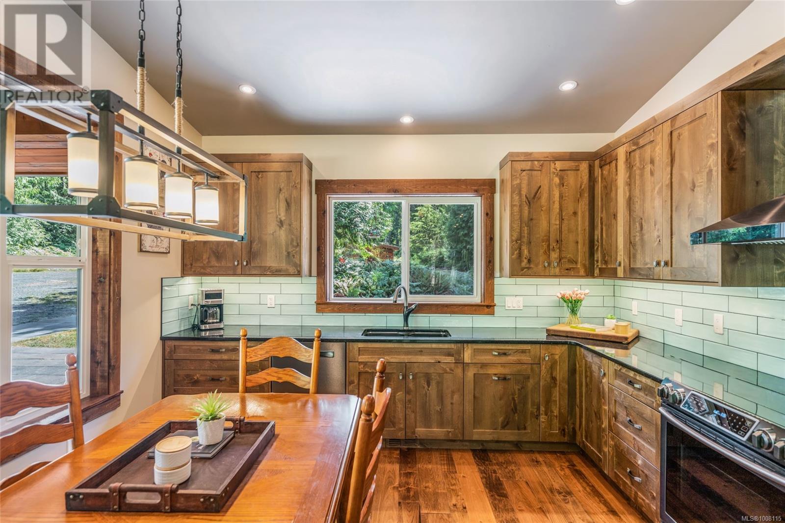 Photo 18 of 3005 Christie Rd, Qualicum Beach BC