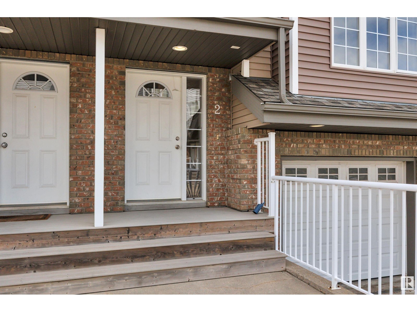 Photo 5 of 2 5102 30 Av, Beaumont AB