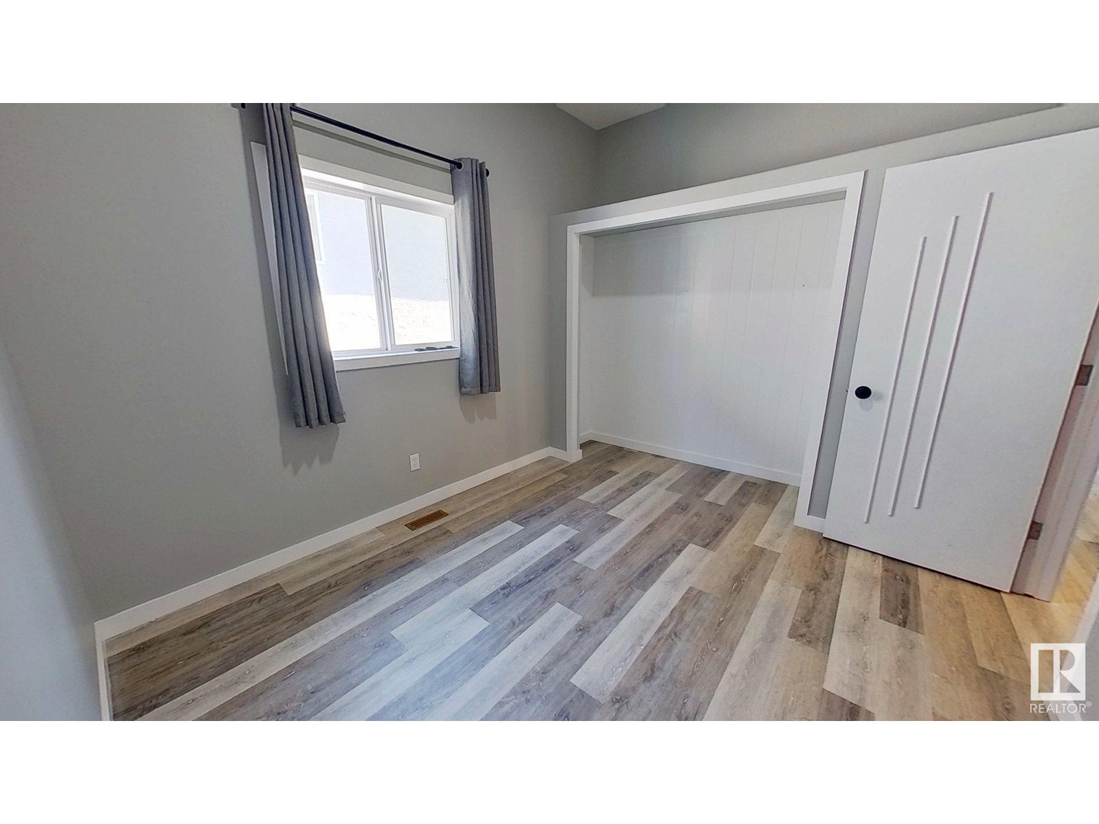 Photo 19 of 29 Rue Bouchard, Beaumont AB