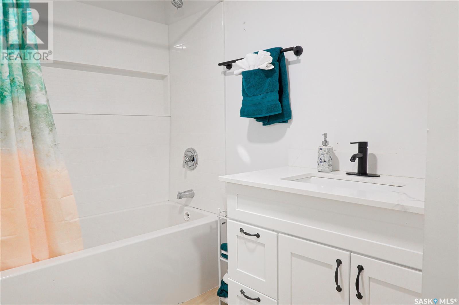 Photo 12 of 693 Retallack Street, Regina SK
