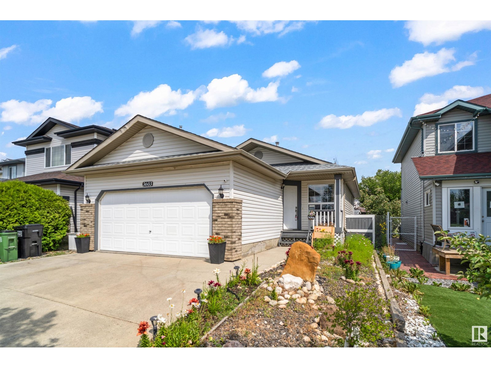 Photo 35 of 3603 23 St Nw, Edmonton AB