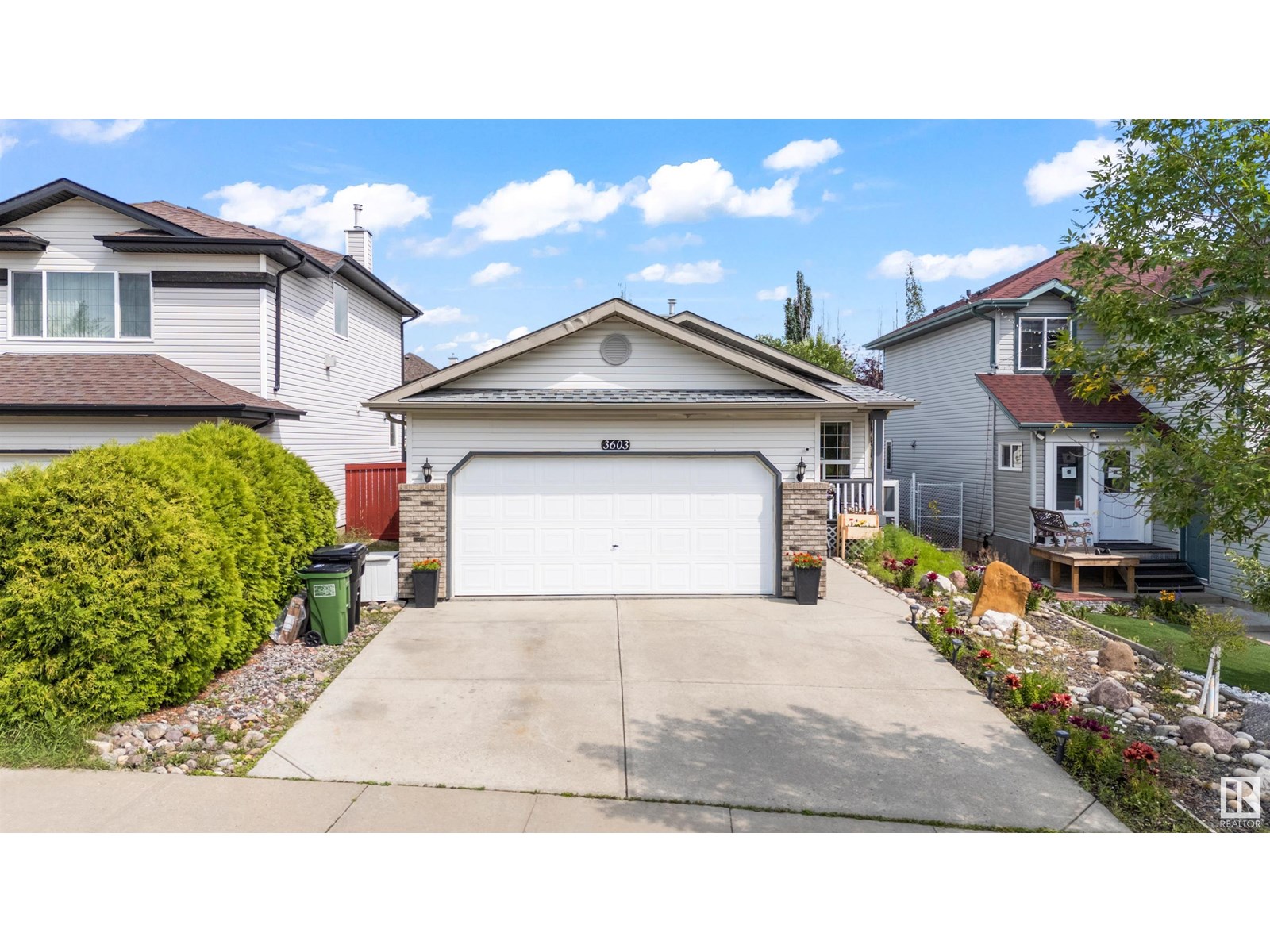 Photo 26 of 3603 23 St Nw, Edmonton AB