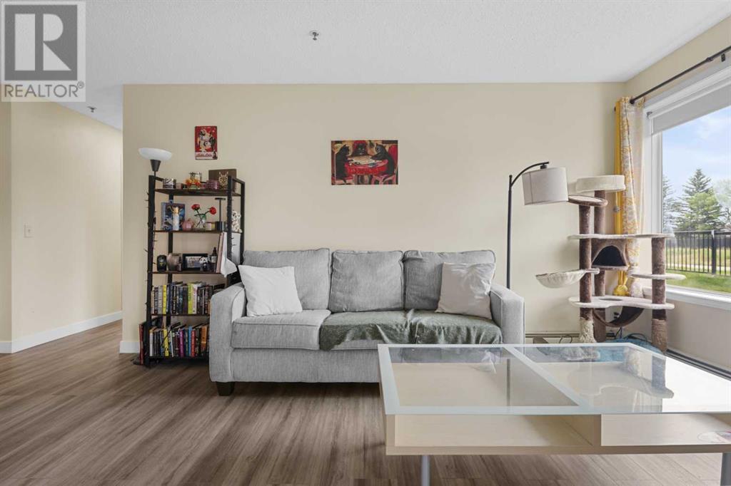 Single Family House for Sale in   Valleyview Park SE Dover Calgary 