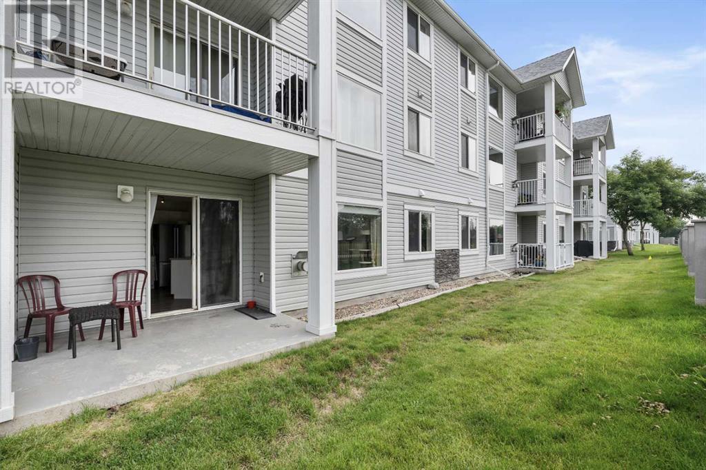 Single Family House for Sale in   Valleyview Park SE Dover Calgary 