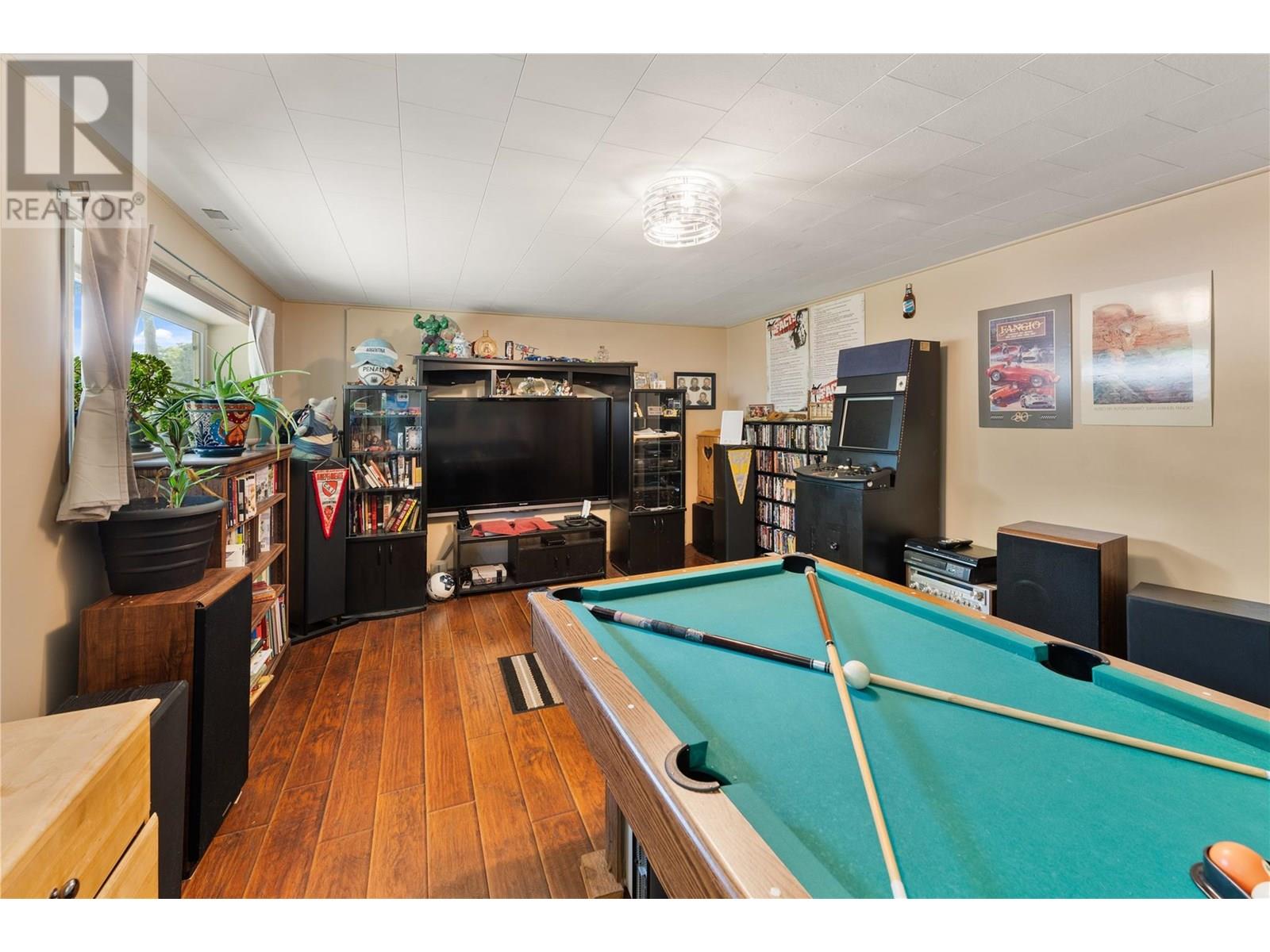 Photo 6 of 920 Belgo Road, Kelowna BC