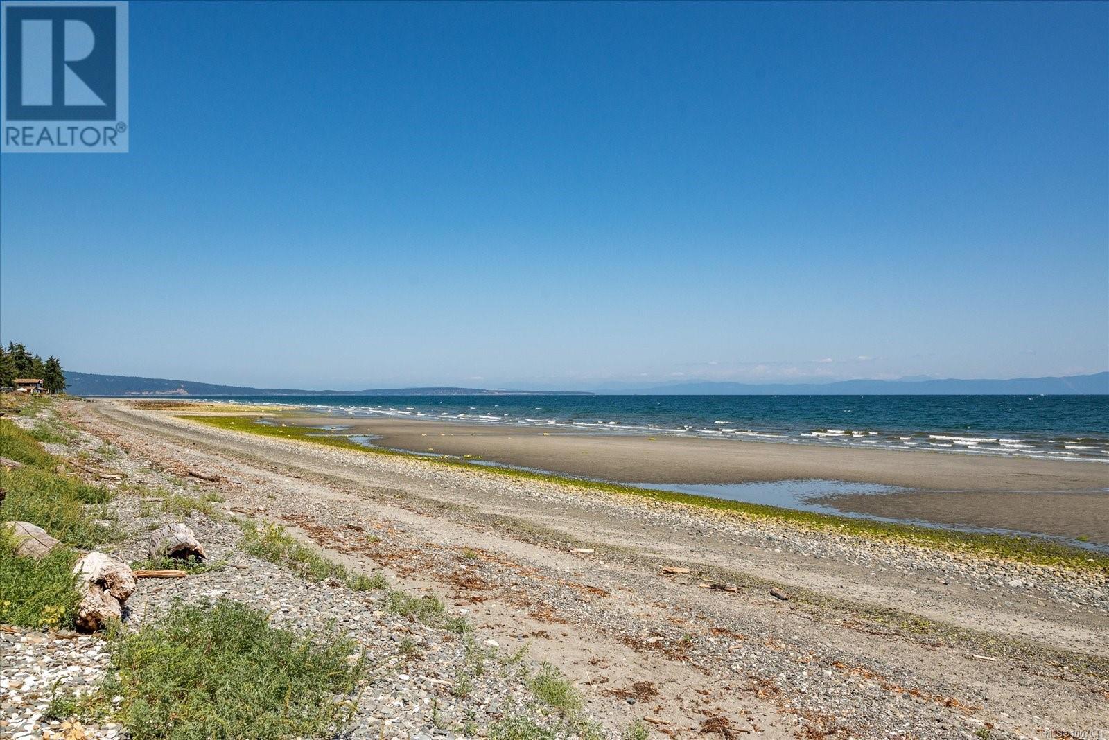 Photo 48 of 6208 Island Hwy W, Qualicum Beach BC