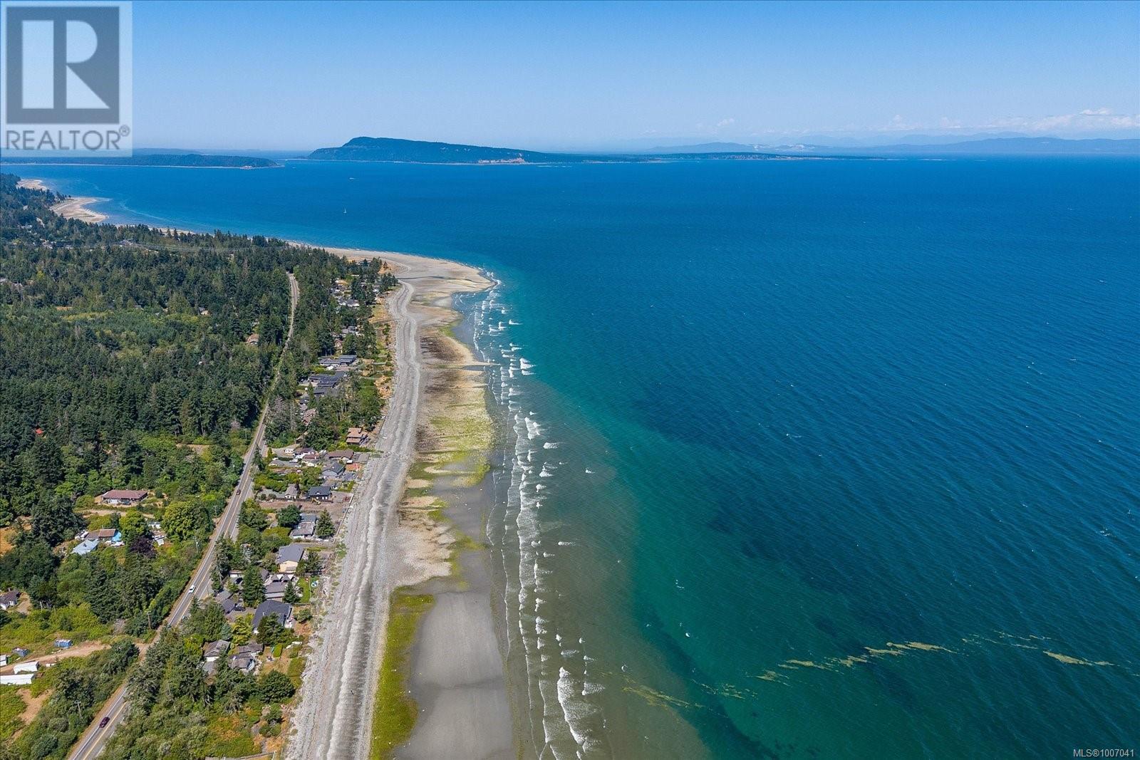 Photo 53 of 6208 Island Hwy W, Qualicum Beach BC