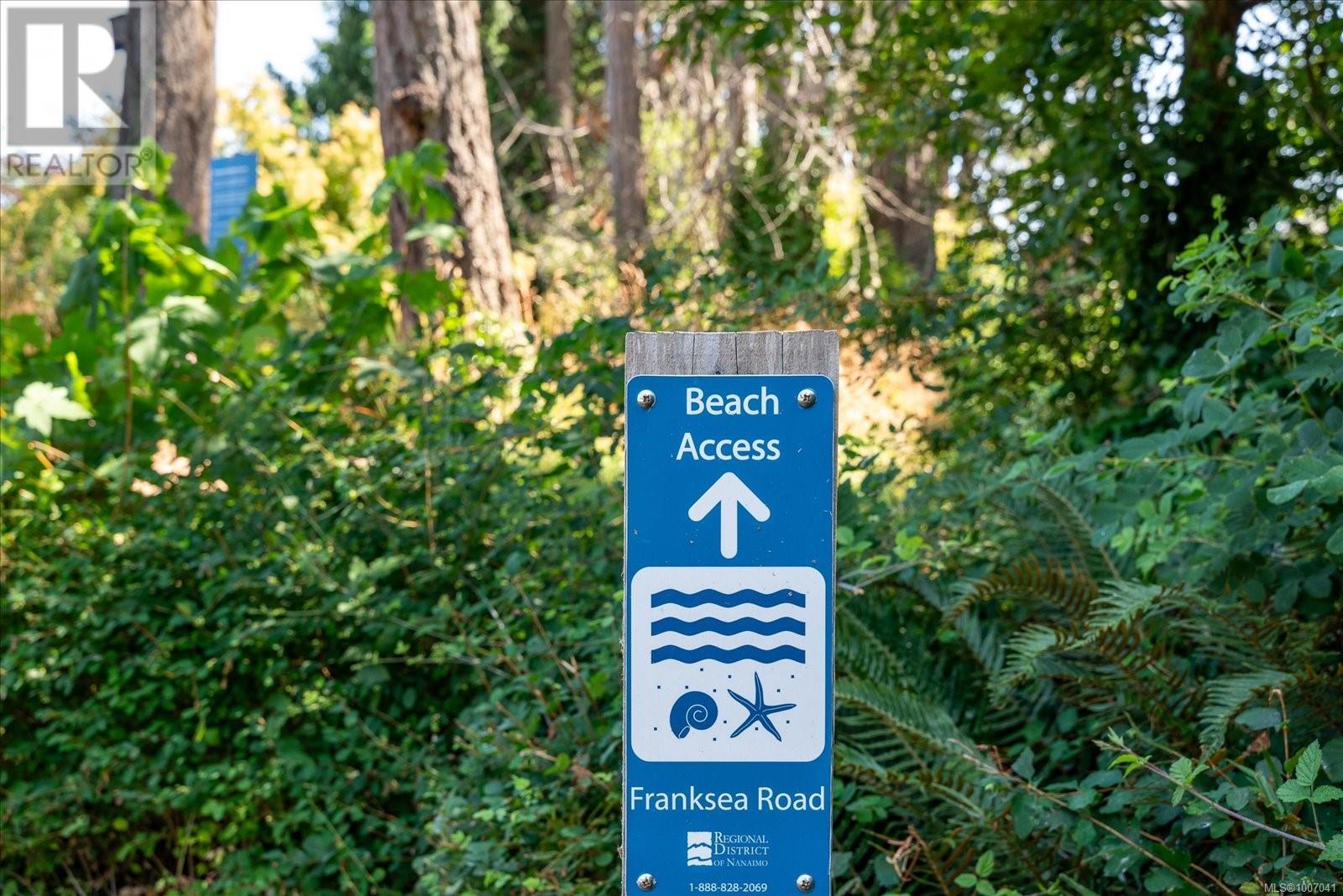 Photo 46 of 6208 Island Hwy W, Qualicum Beach BC