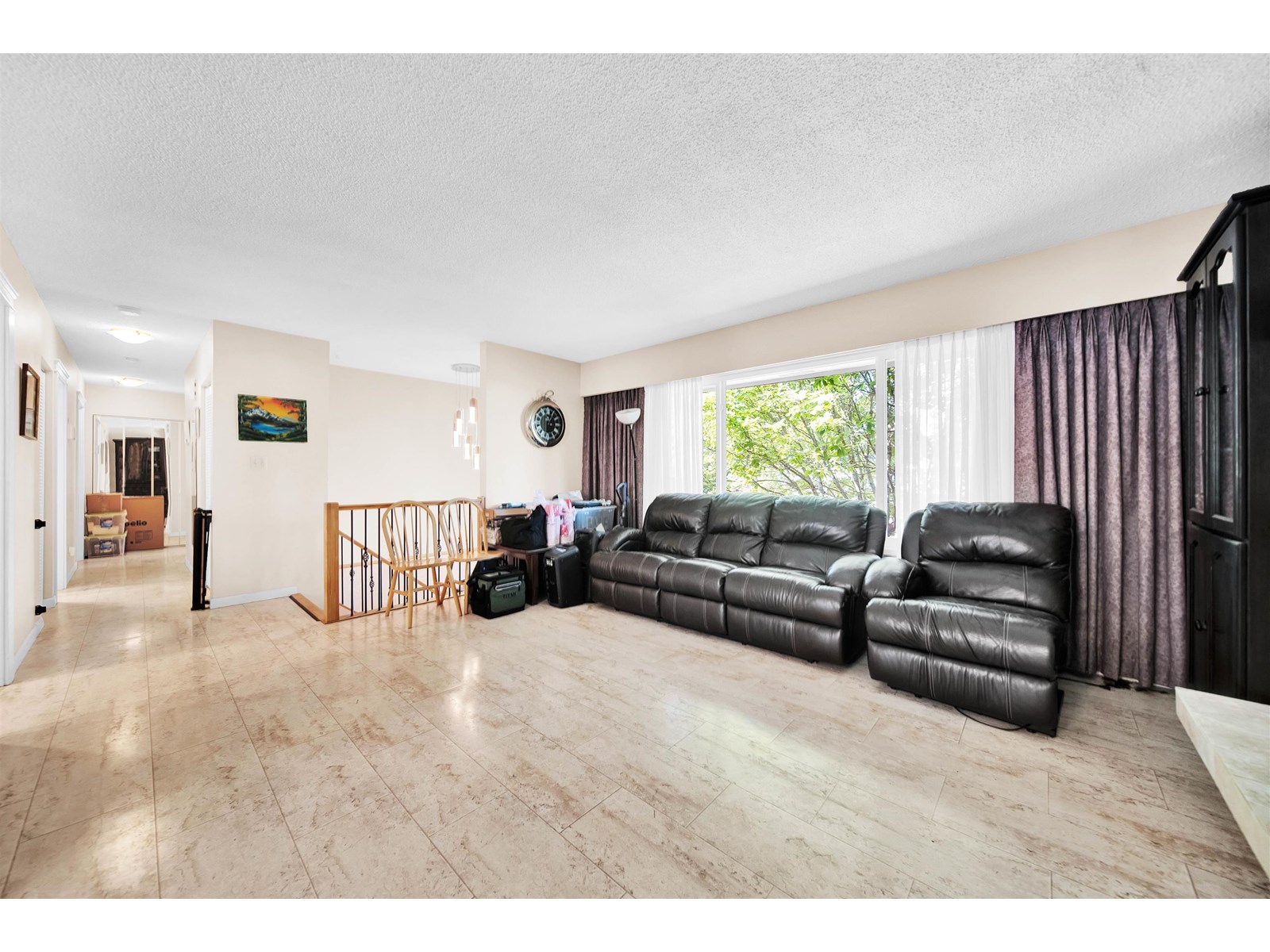 Photo 5 of 20680 44 A Avenue, Langley BC