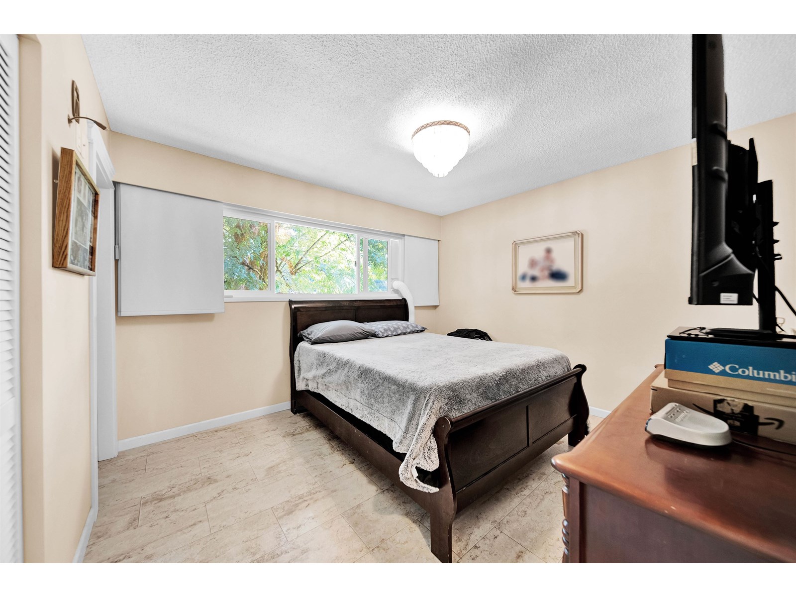 Photo 13 of 20680 44 A Avenue, Langley BC