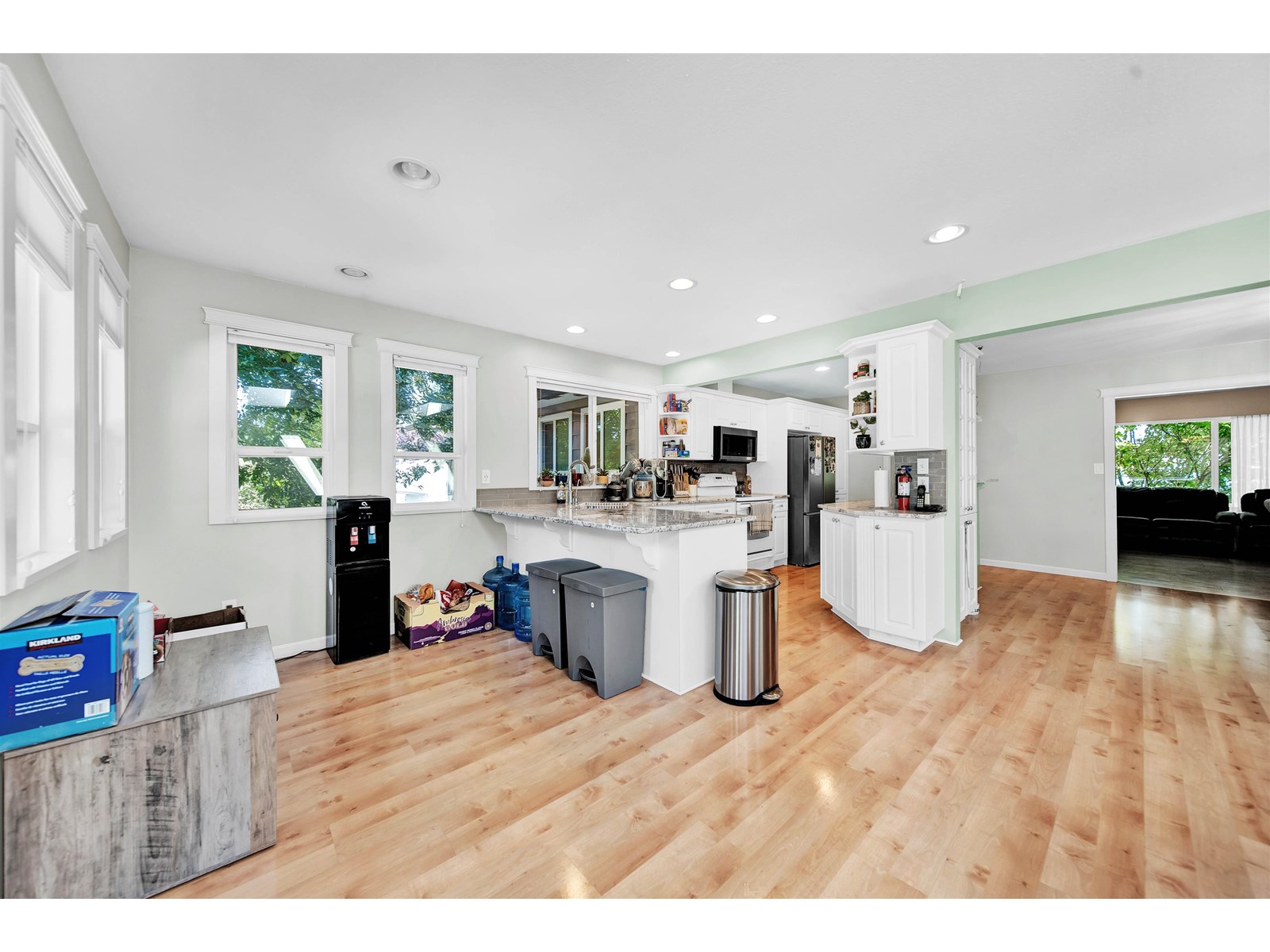 Photo 10 of 20680 44 A Avenue, Langley BC