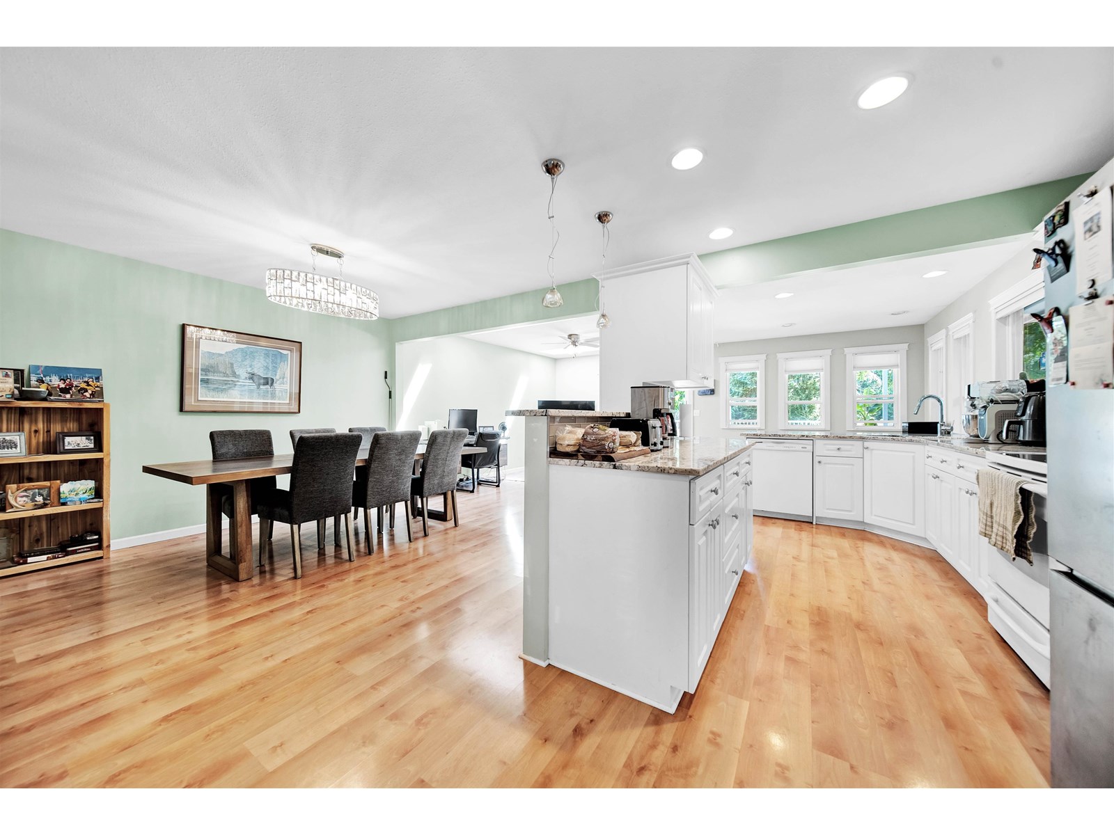 Photo 7 of 20680 44 A Avenue, Langley BC