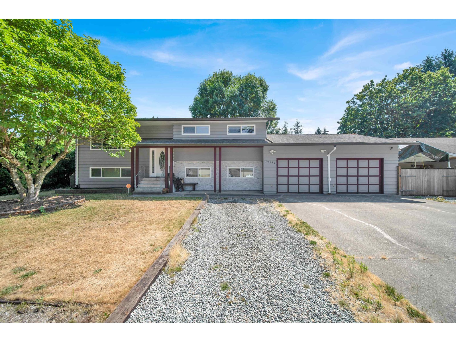 Photo 1 of 20680 44 A Avenue, Langley BC