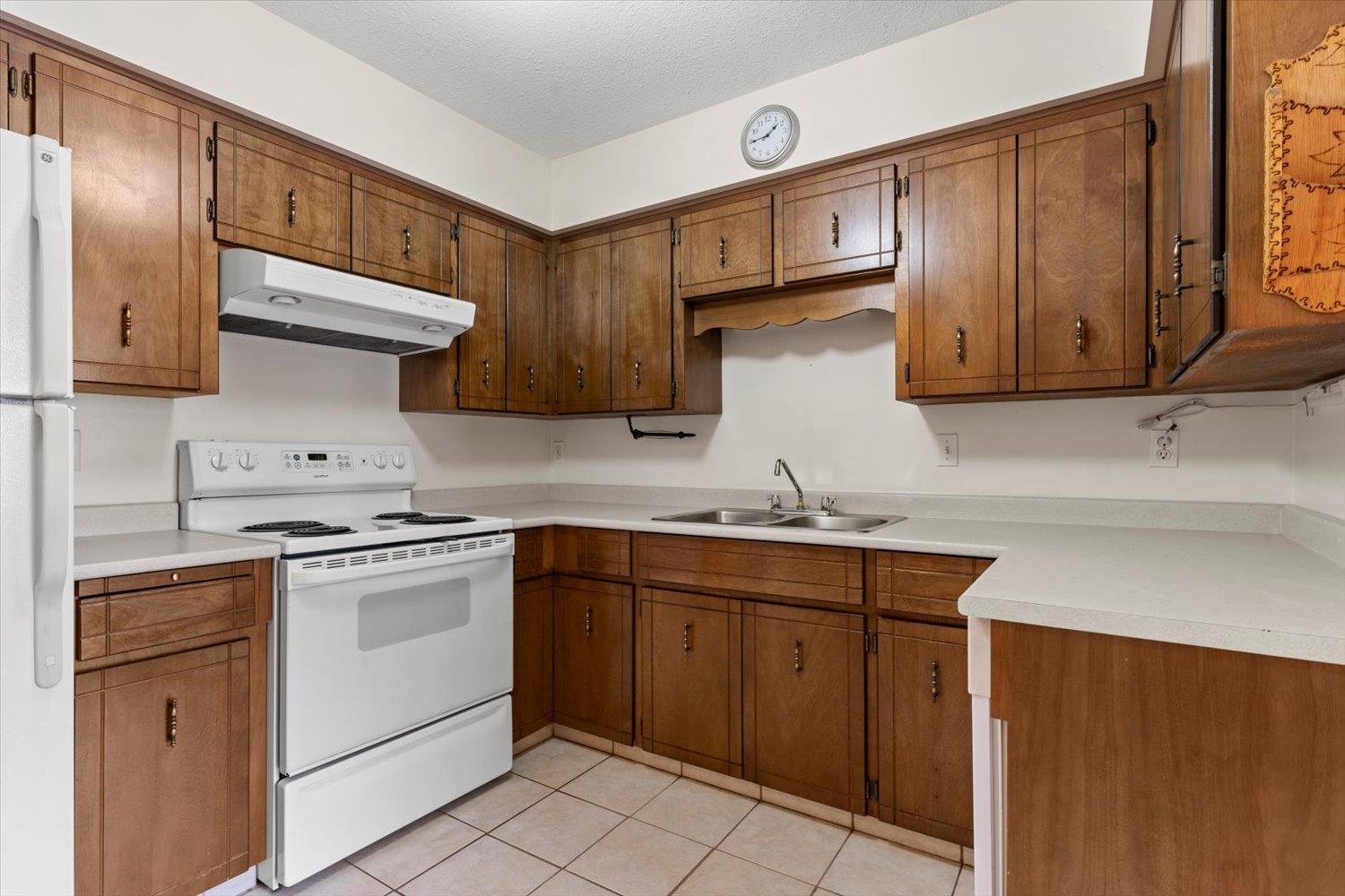 106 33369 OLD YALE ROAD, Abbotsford