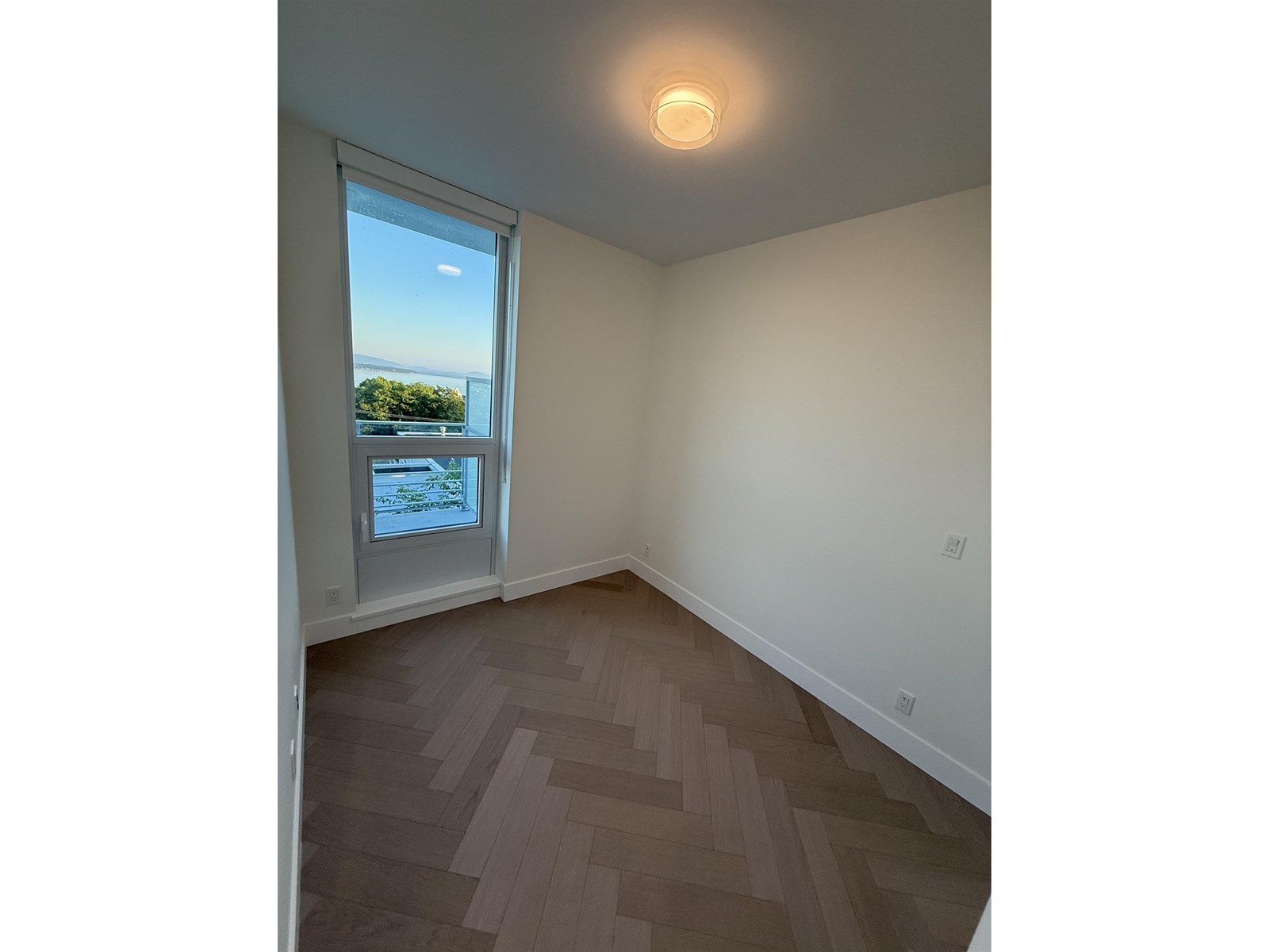 410 1342 JOHNSTON ROAD, White Rock