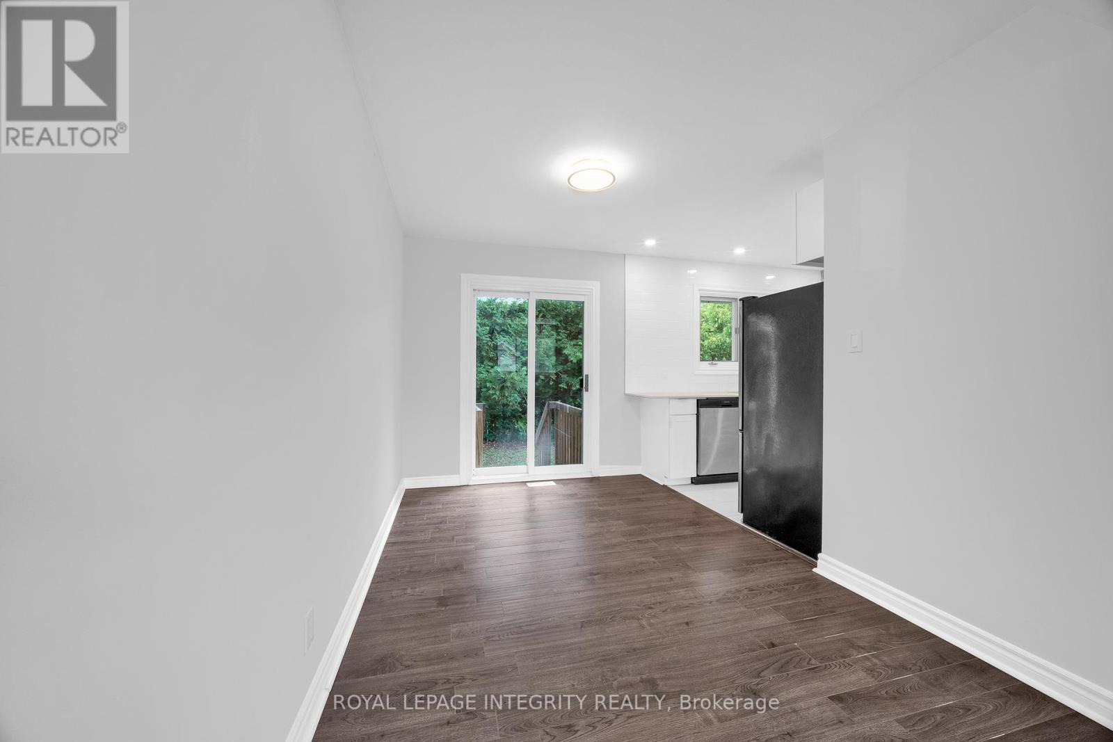 Photo 13 of 18 Sullivan Avenue, Ottawa ON