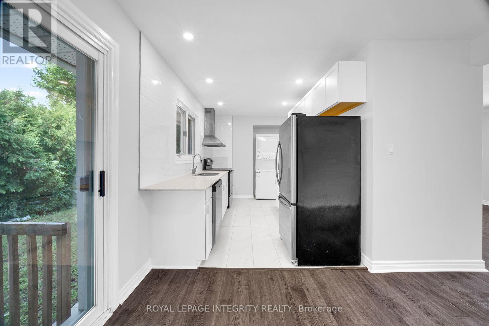 Photo 15 of 18 Sullivan Avenue, Ottawa ON