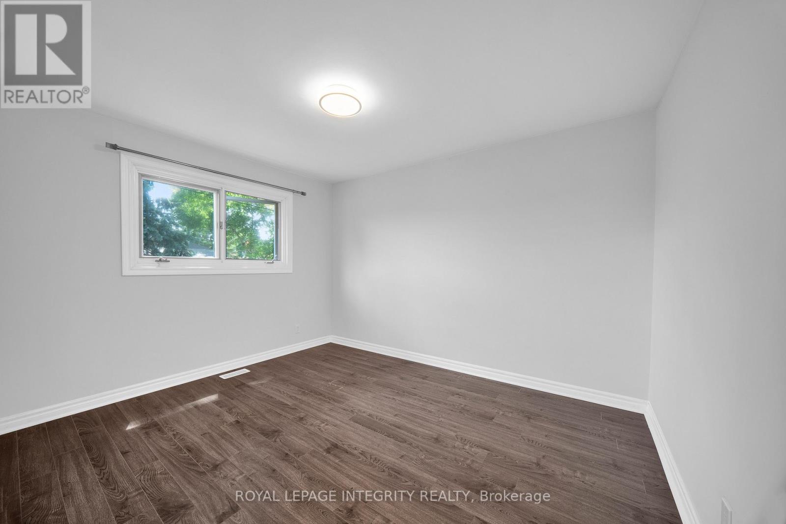 Photo 21 of 18 Sullivan Avenue, Ottawa ON