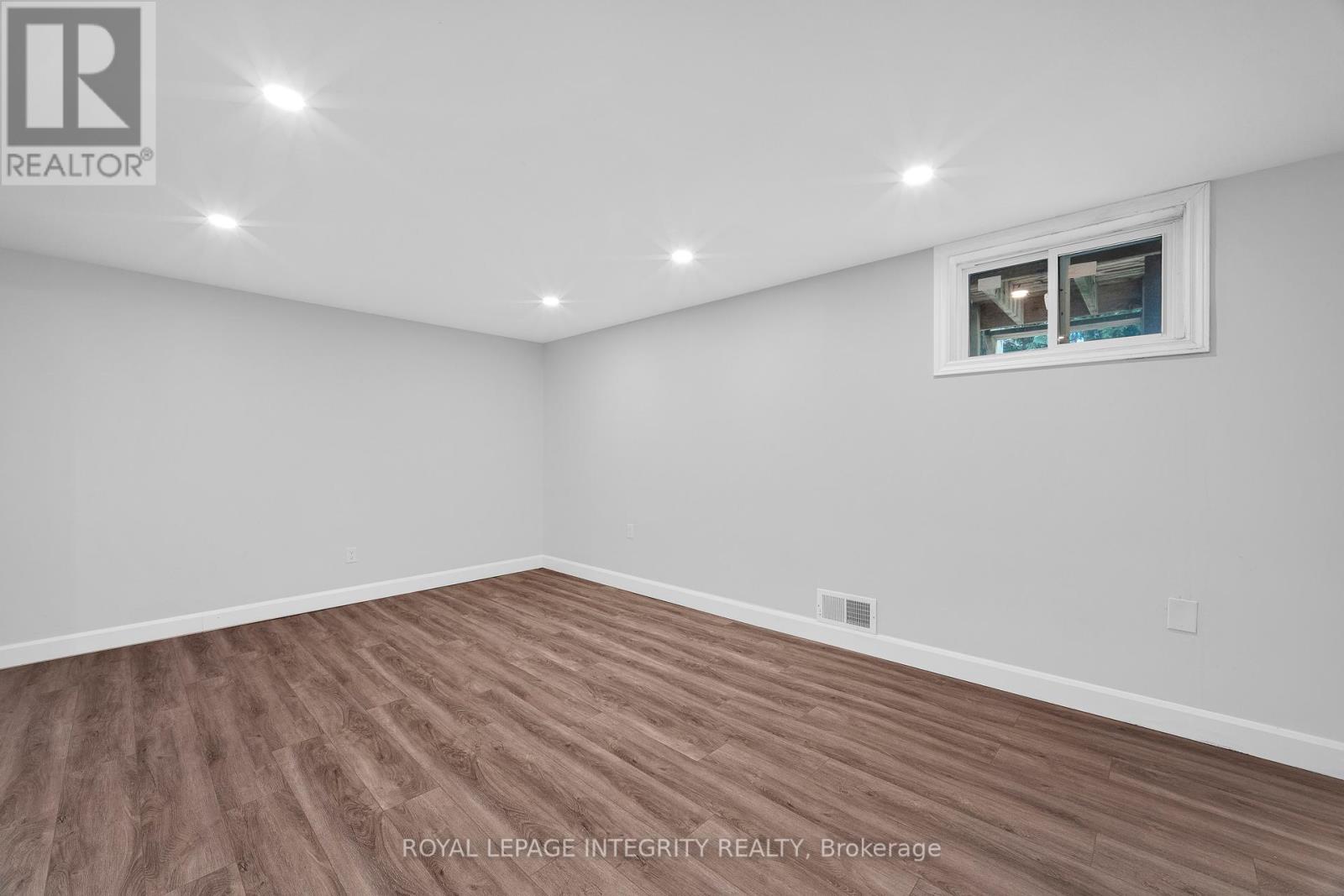 Photo 30 of 18 Sullivan Avenue, Ottawa ON