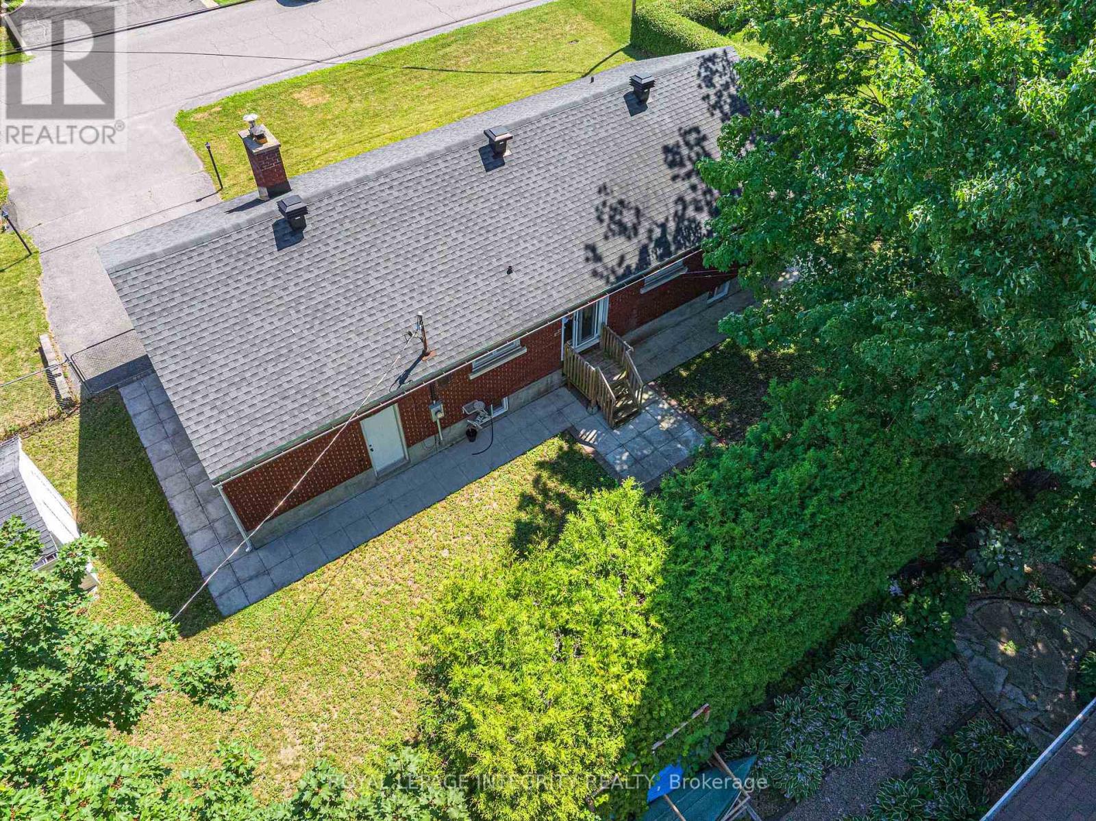 Photo 44 of 18 Sullivan Avenue, Ottawa ON