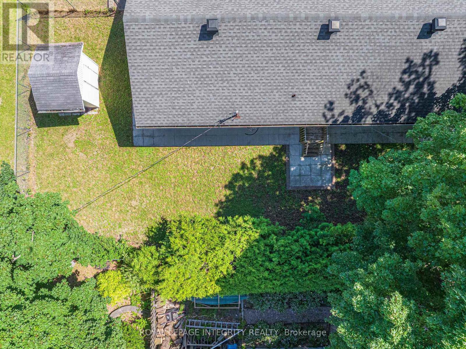 Photo 45 of 18 Sullivan Avenue, Ottawa ON