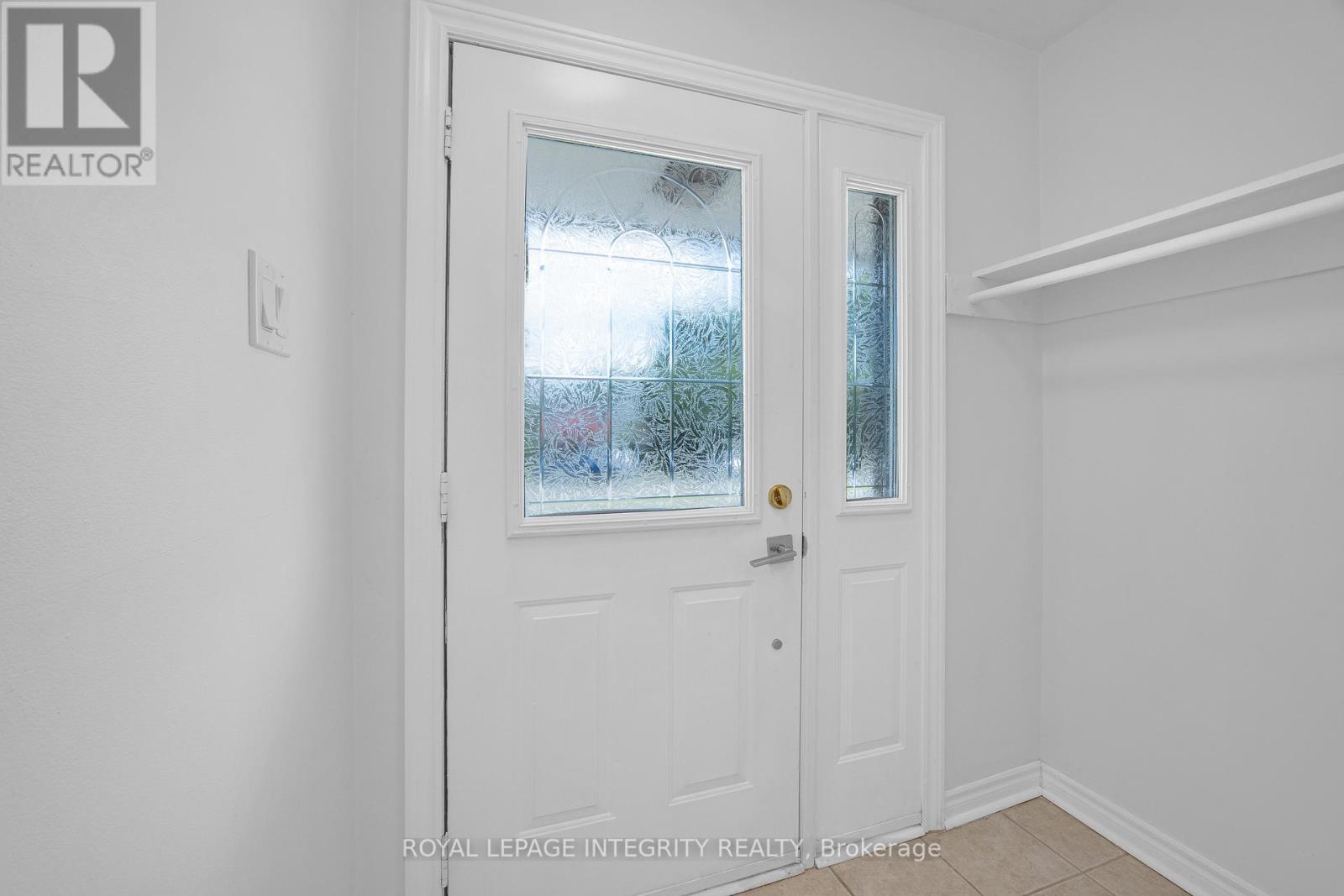 Photo 6 of 18 Sullivan Avenue, Ottawa ON