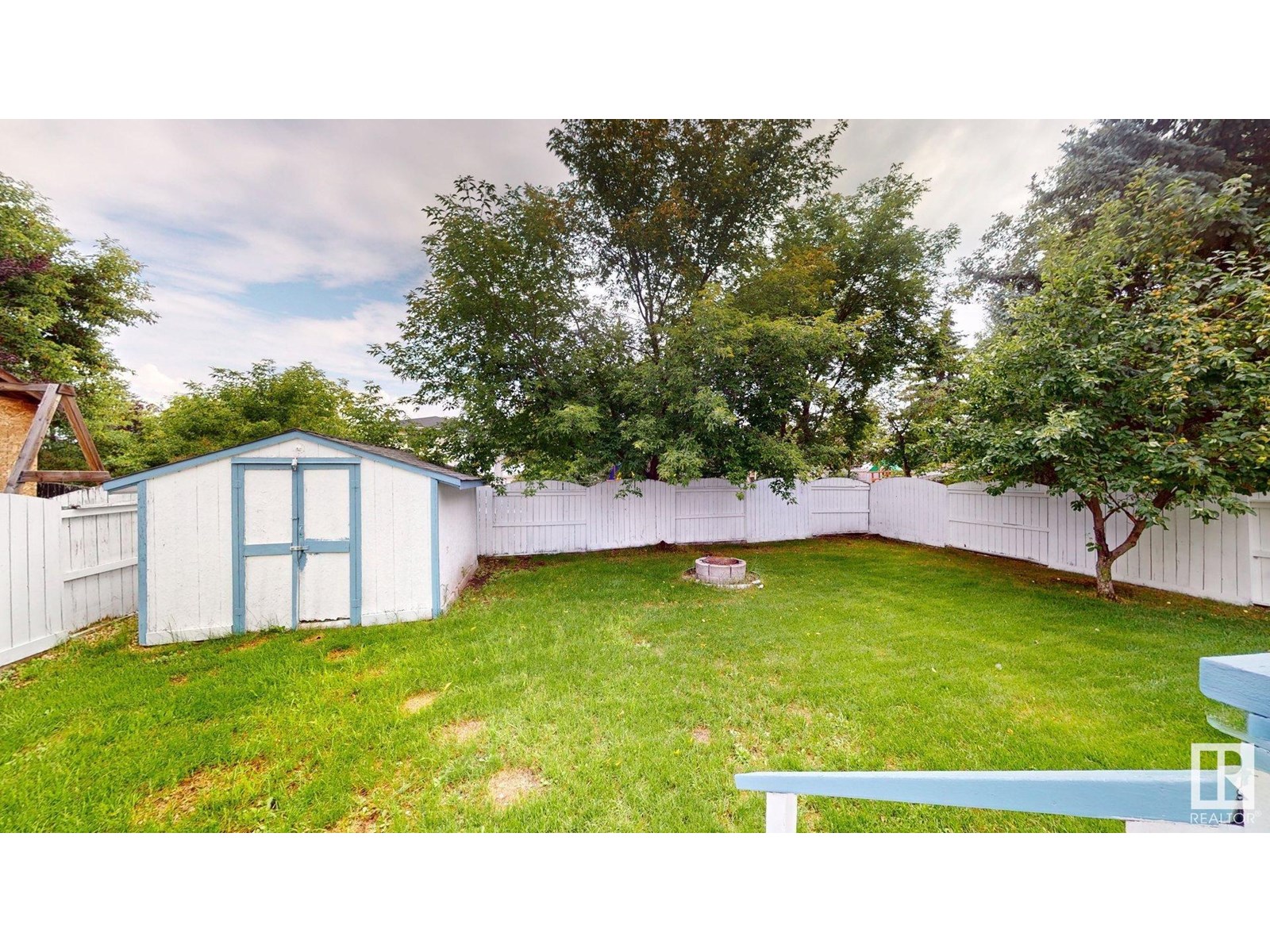 Photo 40 of 1415 49 A St Nw, Edmonton AB
