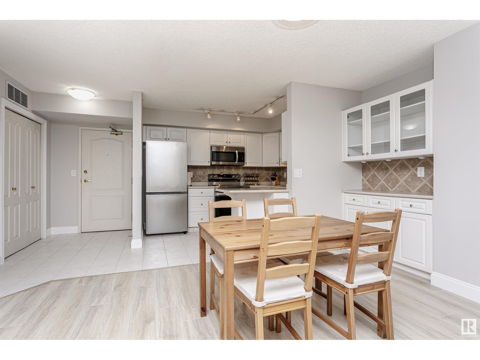 Photo 33 of 202 9741 110 St Nw, Edmonton AB
