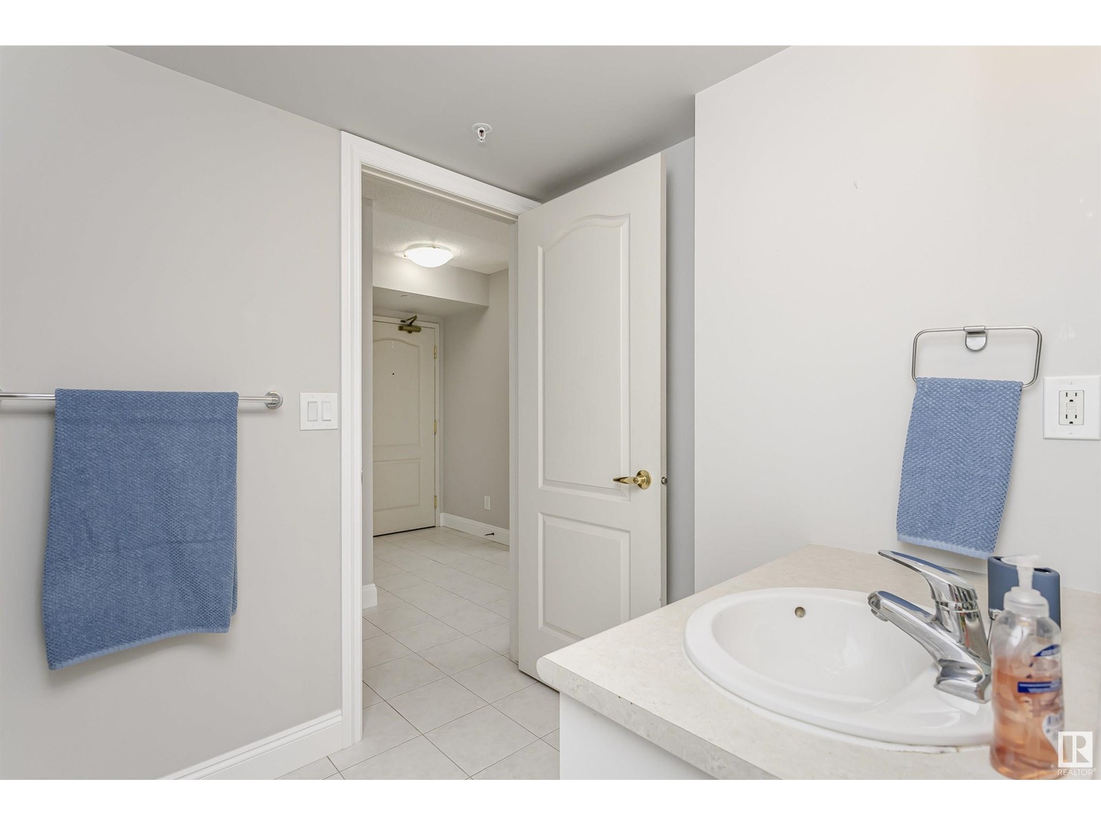 Photo 28 of 202 9741 110 St Nw, Edmonton AB