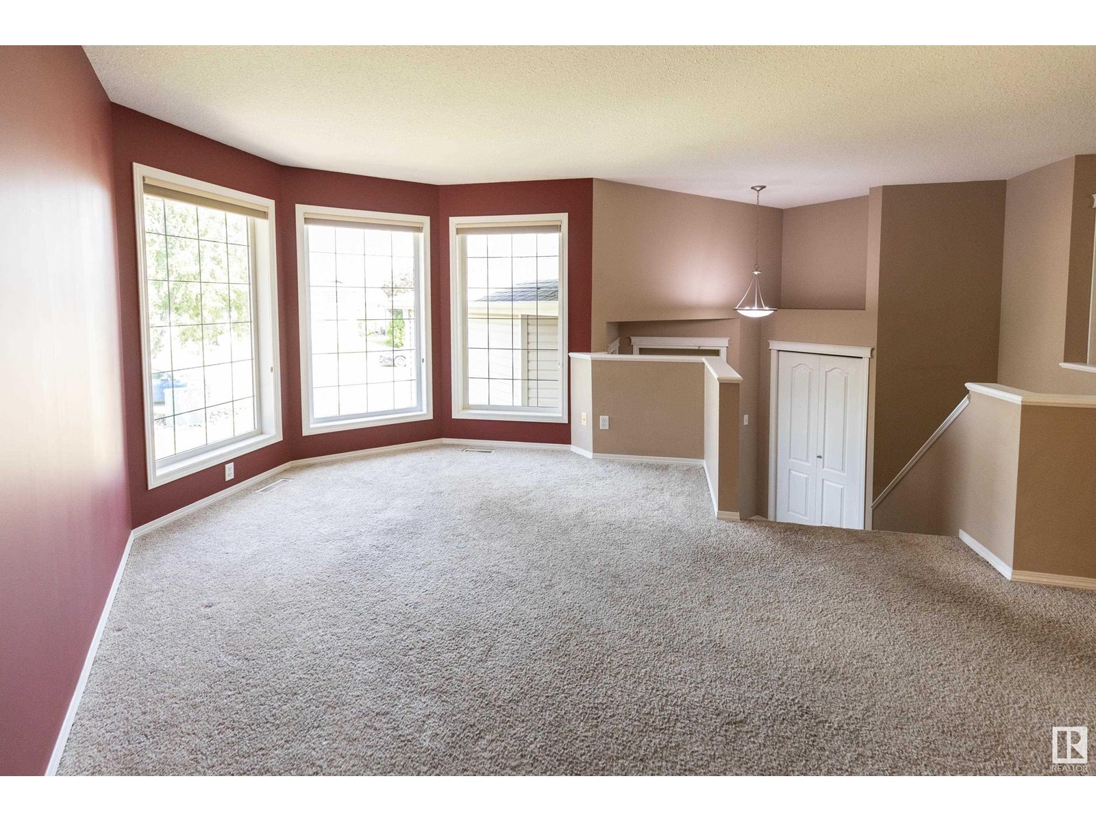 Photo 6 of 84 Ridgepoint Wy, Sherwood Park AB