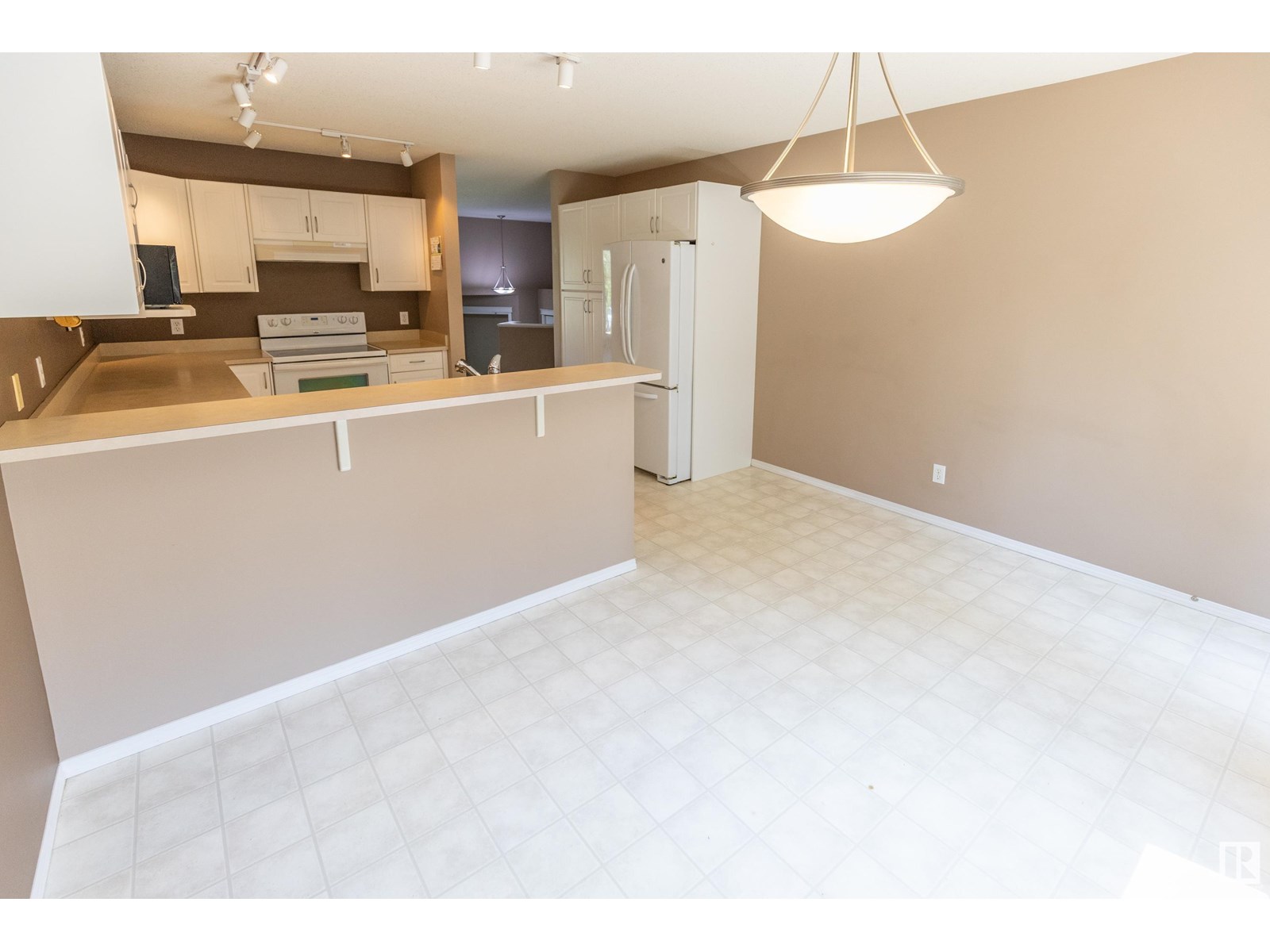 Photo 14 of 84 Ridgepoint Wy, Sherwood Park AB