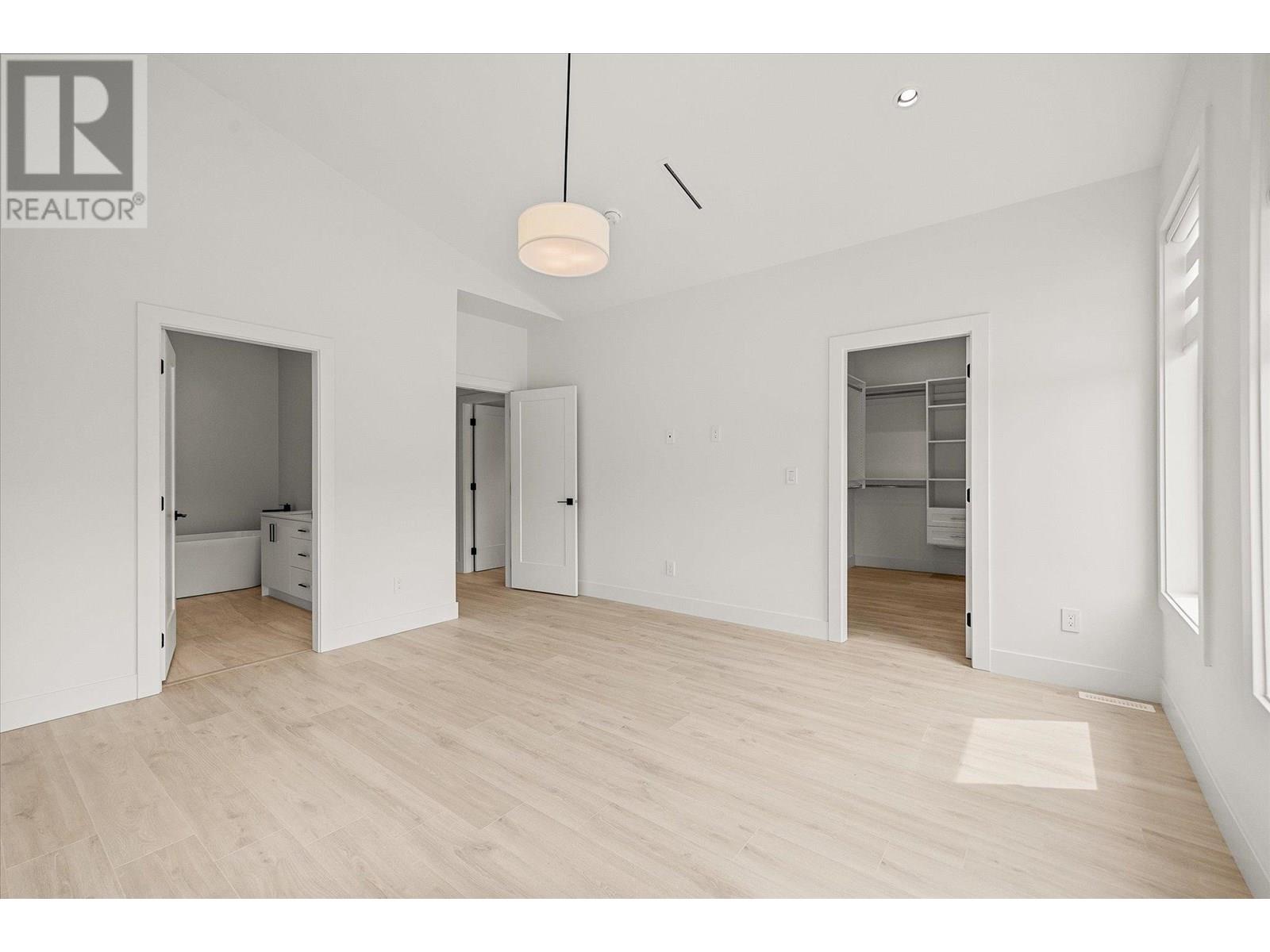 1 840 Grenfell Avenue, Kelowna