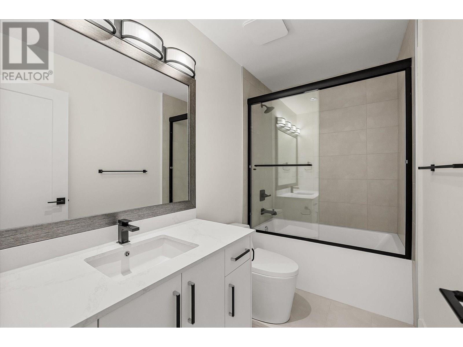 1 840 Grenfell Avenue, Kelowna