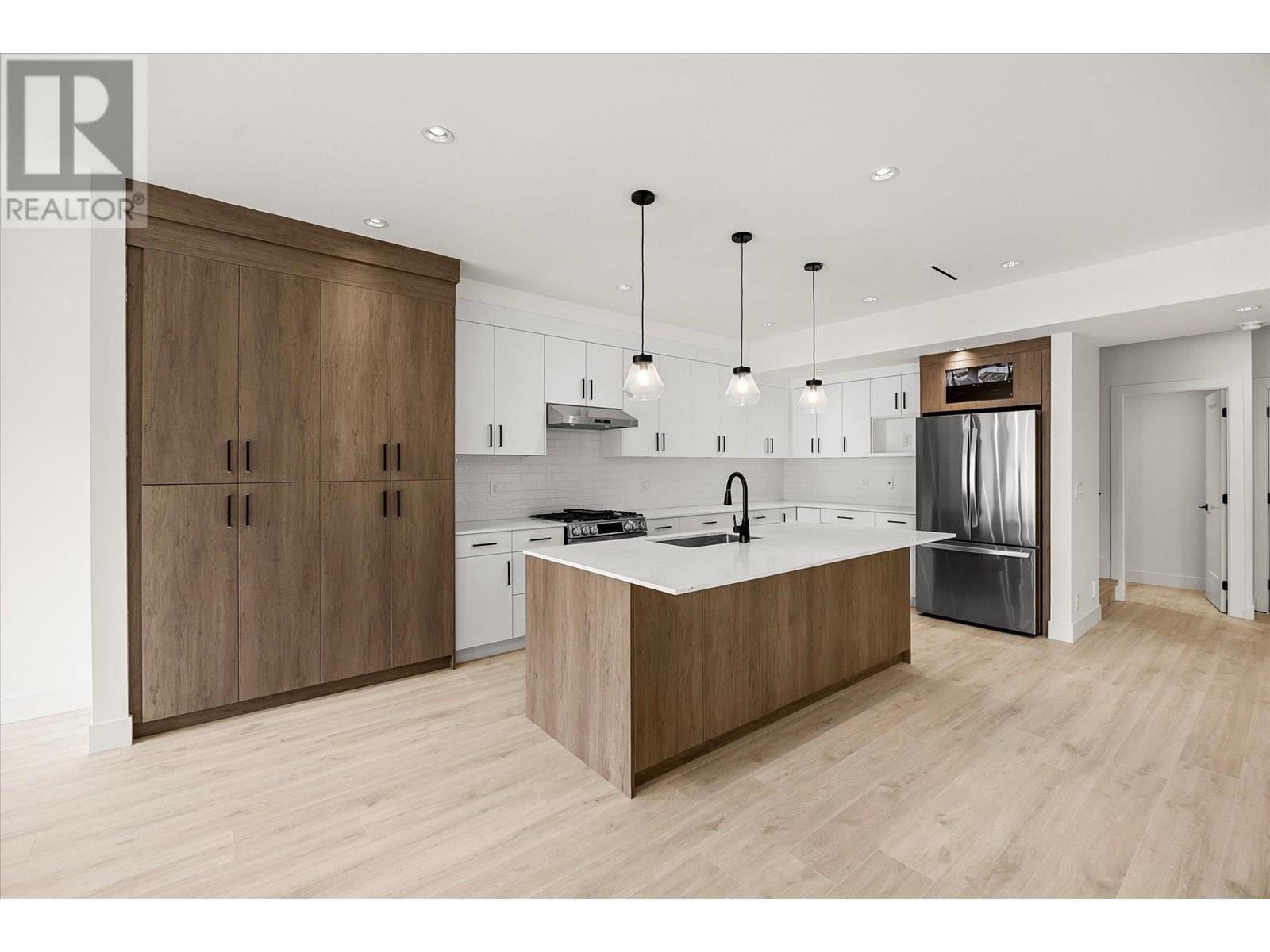 1 840 Grenfell Avenue, Kelowna