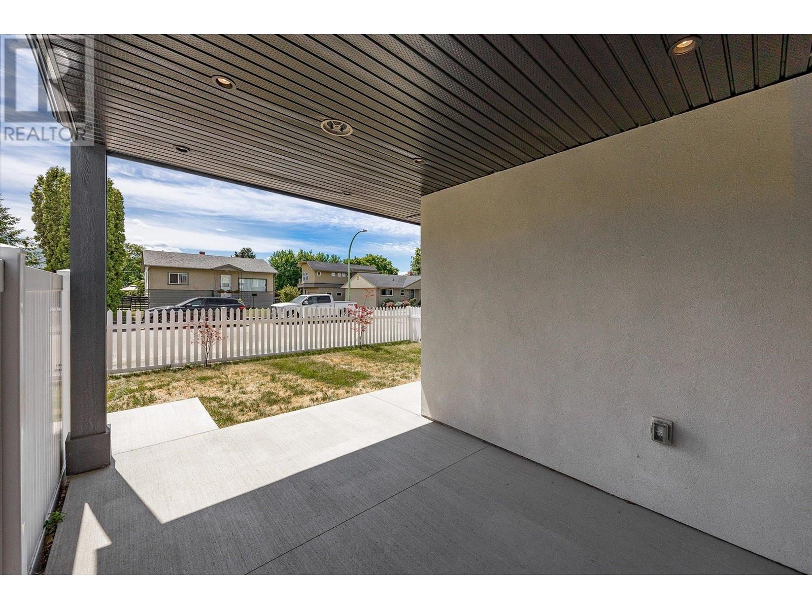 1 840 Grenfell Avenue, Kelowna