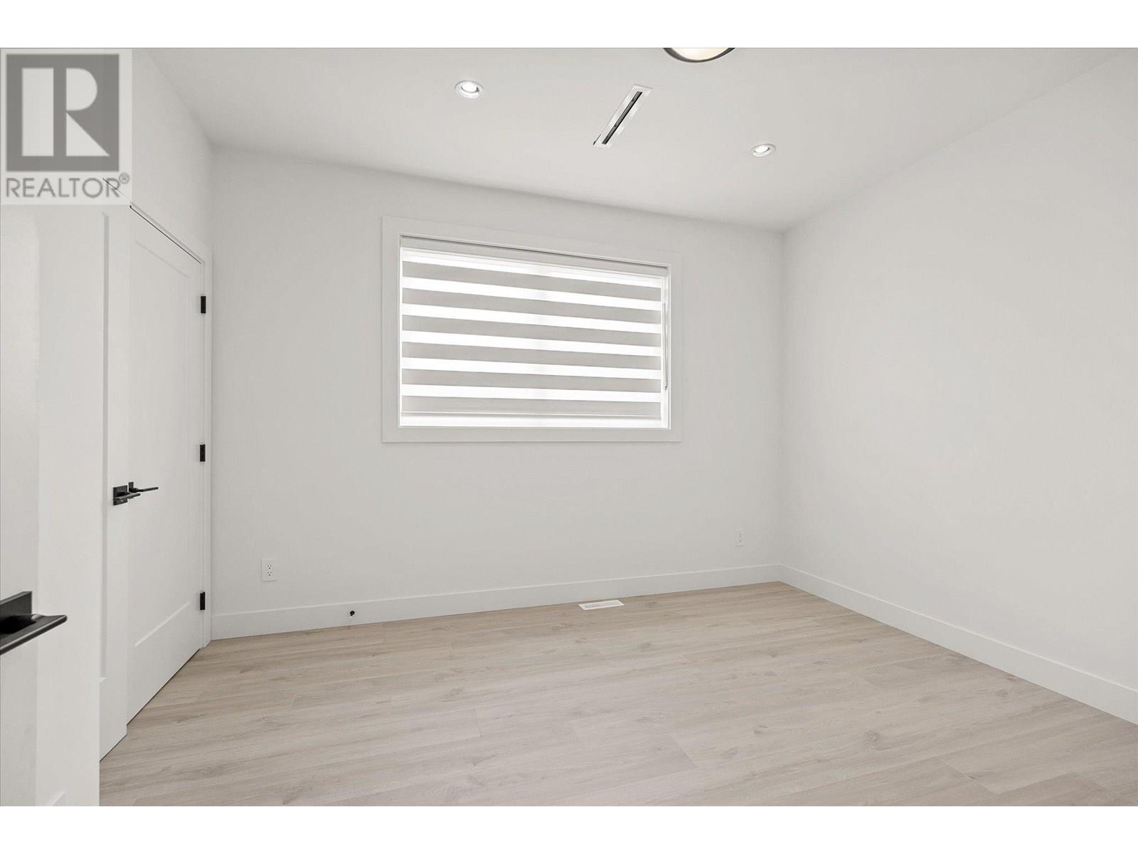 3 840 Grenfell Avenue, Kelowna