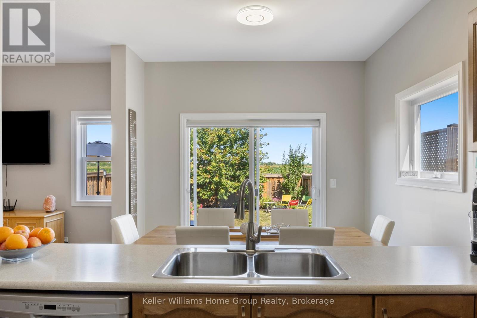 Photo 10 of 115 Courtney Street, Centre Wellington ON