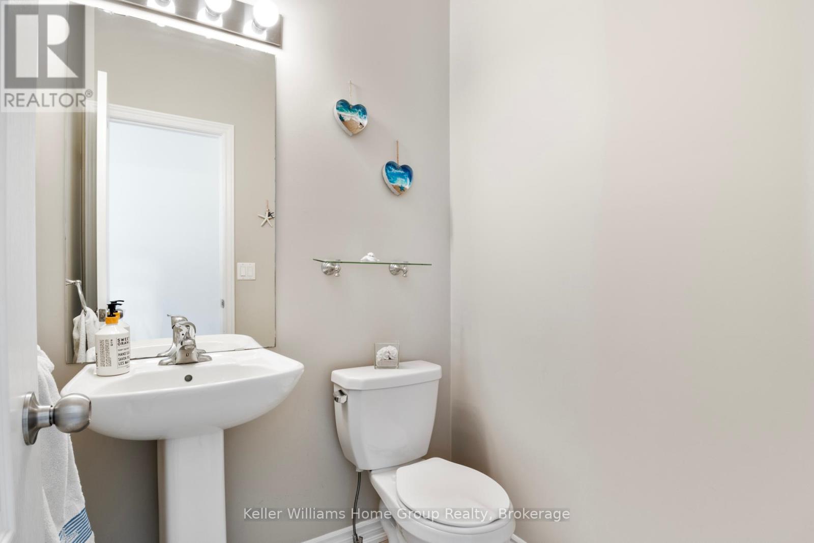 Photo 13 of 115 Courtney Street, Centre Wellington ON