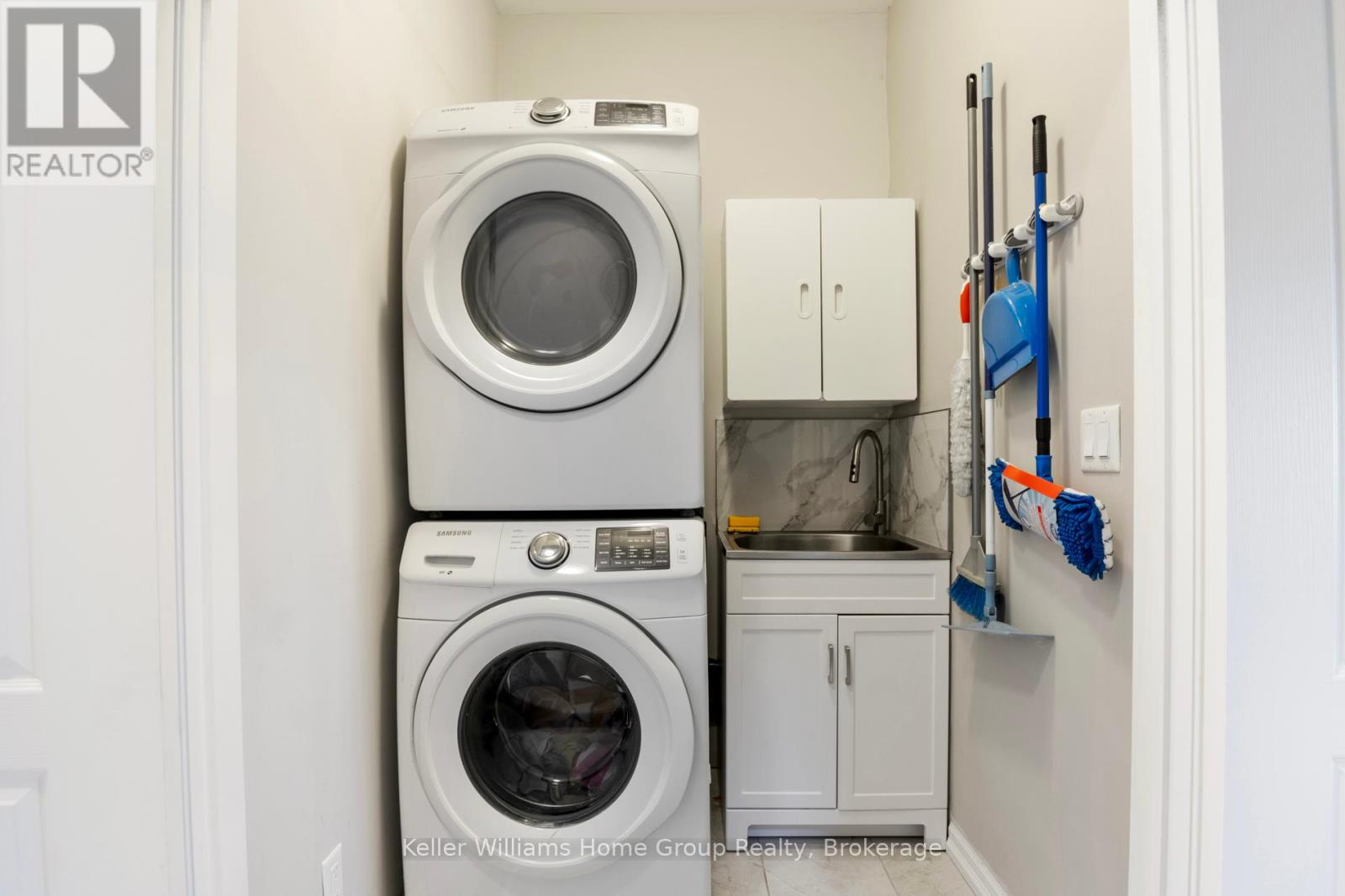 Photo 14 of 115 Courtney Street, Centre Wellington ON