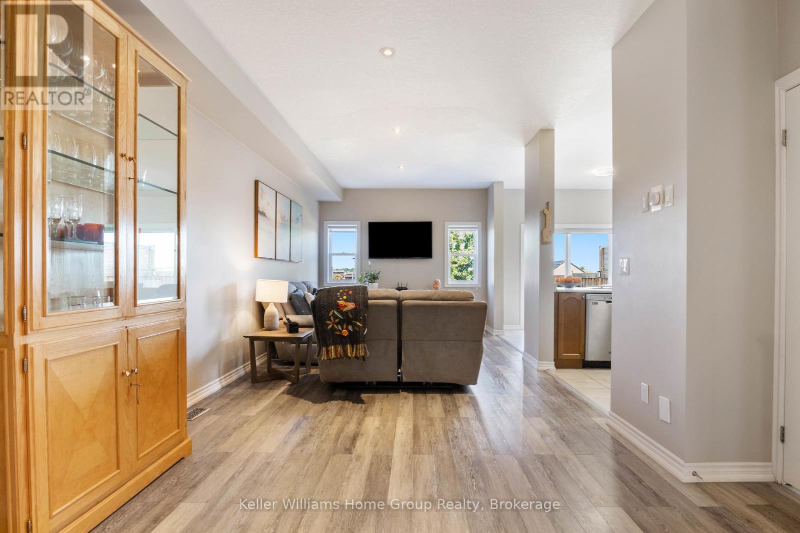 Photo 5 of 115 Courtney Street, Centre Wellington ON