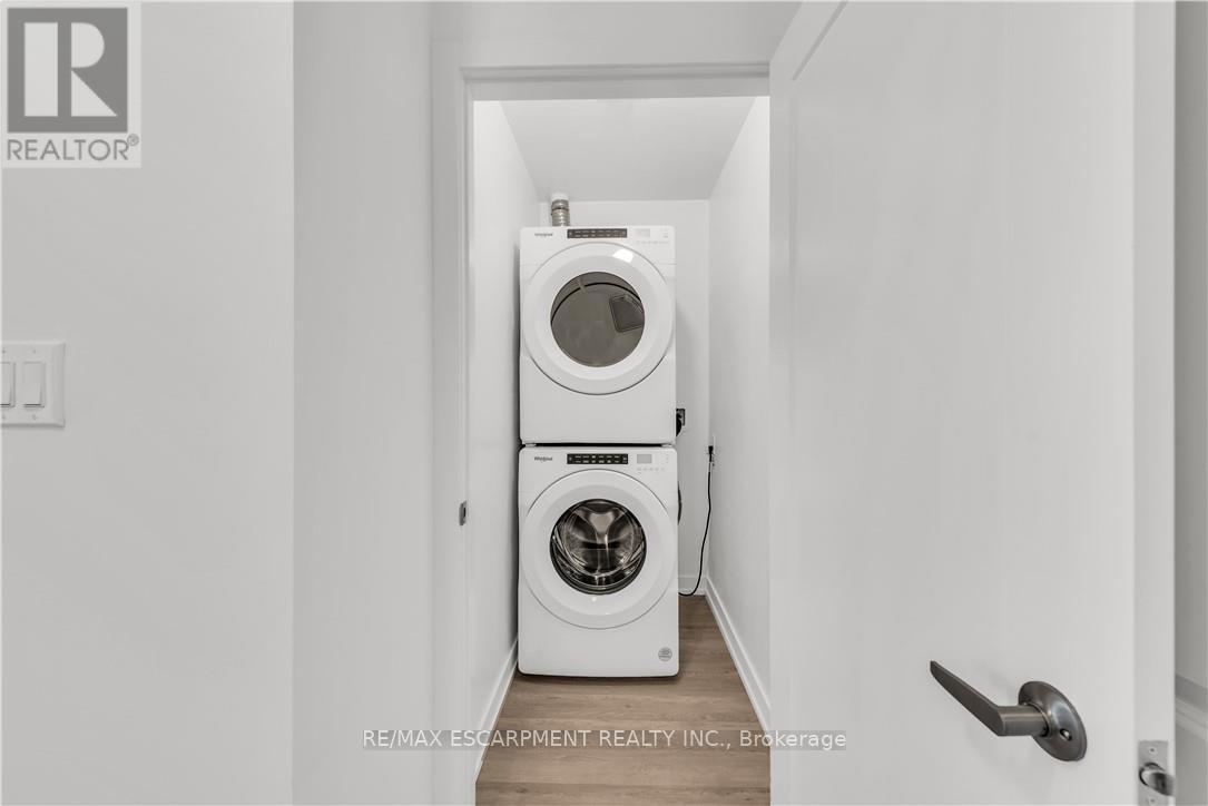 Photo 47 of 335 10 Mallard Trail, Hamilton ON