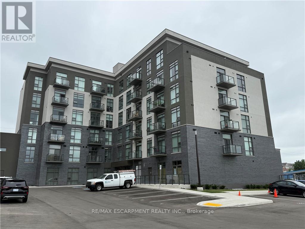 Photo 20 of 335 10 Mallard Trail, Hamilton ON
